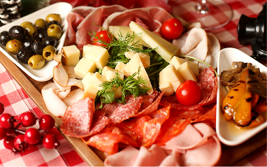 Plateau de charcuteries de montagne des Pyrénées pour apéritif traiteur en Andorre